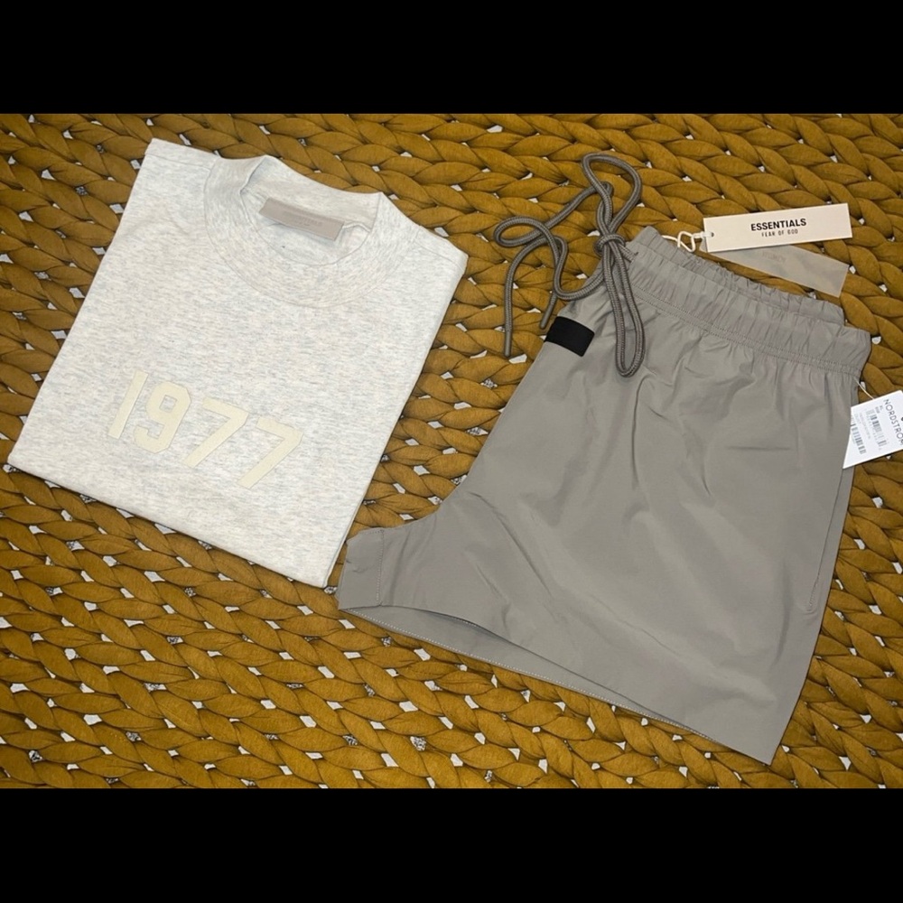 Fear of God Essentials Set